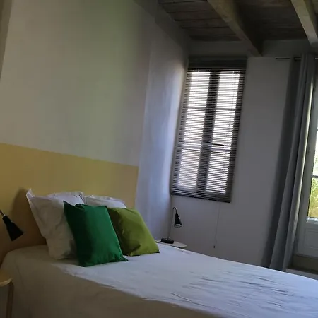 In Situ Uzes