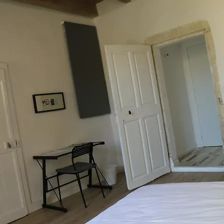 Pensión Chambres Dhotes In Situ Uzès